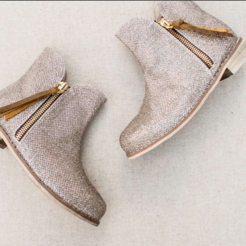 Joyfolie Kaitlin Metallic Boots